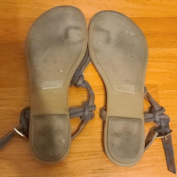 Sandals - Picture 2 of 2
